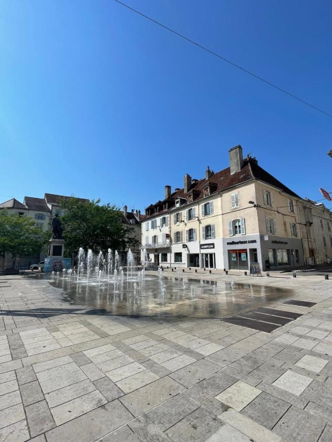 Appartement Calme Au Coeur De La Ville Lons-le-Saunier Exterior photo